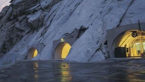 그래나이트 마운틴: 예수 그리스도 후기성도 교회는 산 속에 무엇을 보관할까?